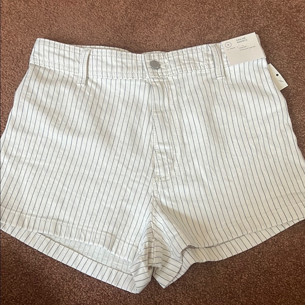 Striped cream High-Rise sailor Shorts
